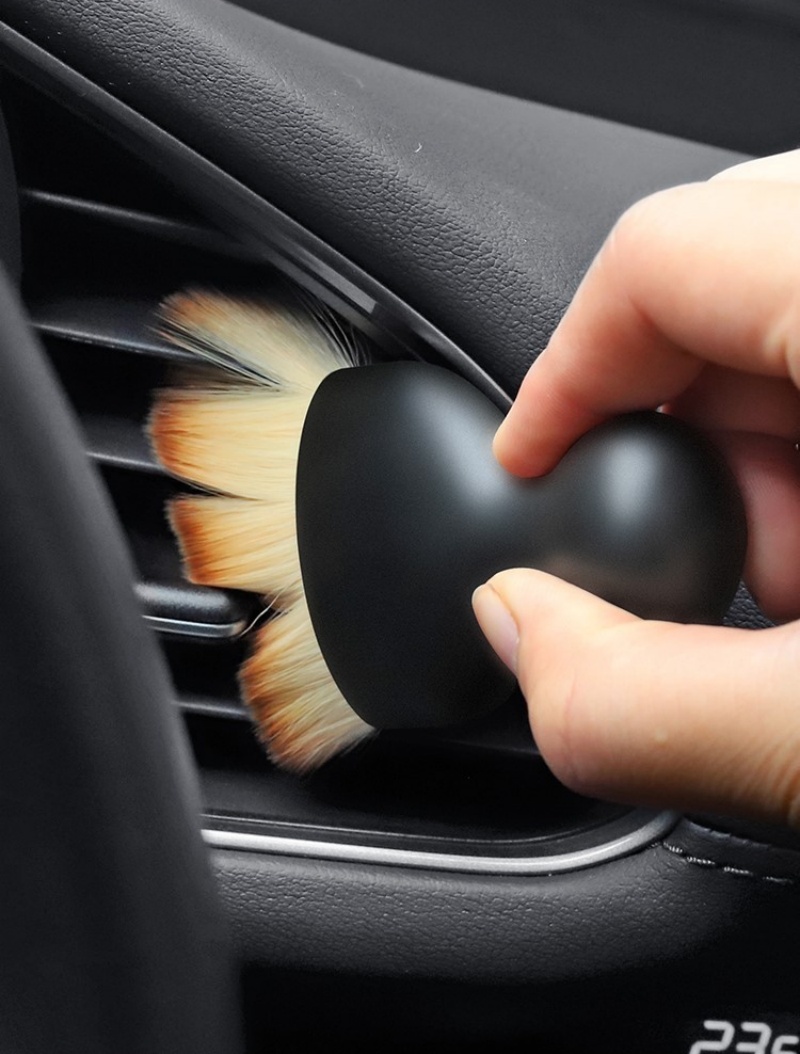 Мягкая щетка для чистки автомо – обзор и цена Dirt Brush Interior